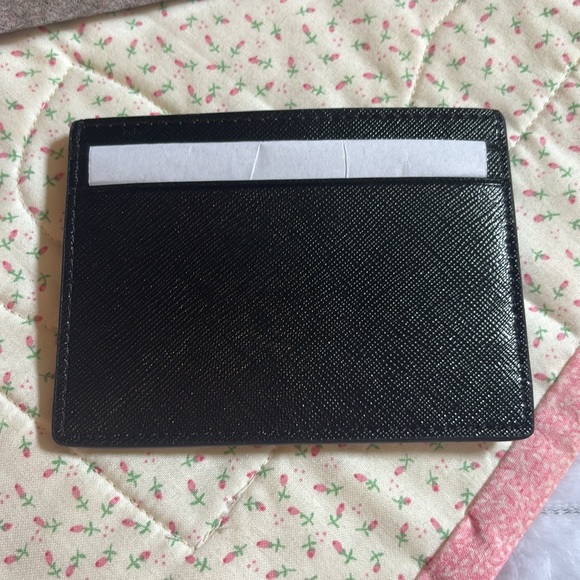Kate Spade Kenzie Black Card Holder New with Box - Picture 3 of 6